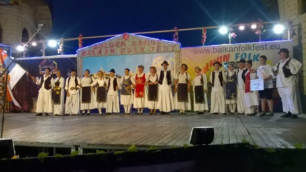 Članovi KUD Bećarac na festivalu u Bugarskoj