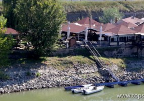 Čarda Aquadoria u Petrovaradinu