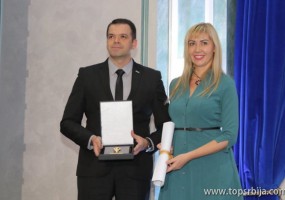 Nagradu prima Marko Isaković, manager F&B Radisson Collection