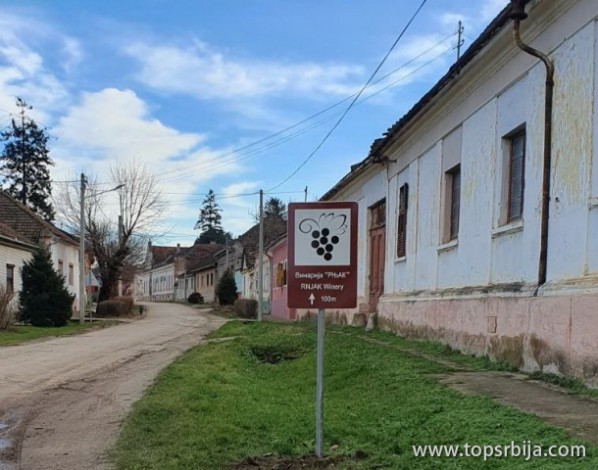 Za kompletan doživljaj vinskog sela Gudurica i čarobnog sela Šušara