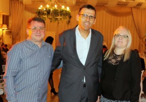 Prof. dr Srđan Rončević, dekan PMF-a, sa prof. dr Anđelijom Ivkov-Džigurski i prof. dr Igorom Stamenkovićem