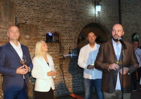 Obraćanje Dražena Đurđića, predsednika Opštine Sremski Karlovci Obraćanje Dražena Đurđića, predsednika Opštine Sremski Karlovci