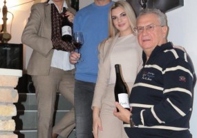Dr Milan Ubavić zadovoljan mladim Pinoleom i timom saradnika